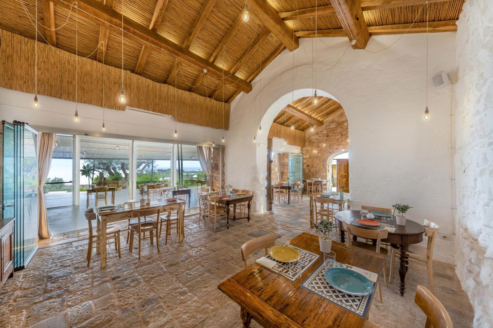 Masseria Samenti Torre Suda Esterno foto